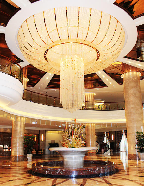โรงแรมอี ดา รอยัล ต้าชู่ ภายนอก รูปภาพ The lobby of the hotel