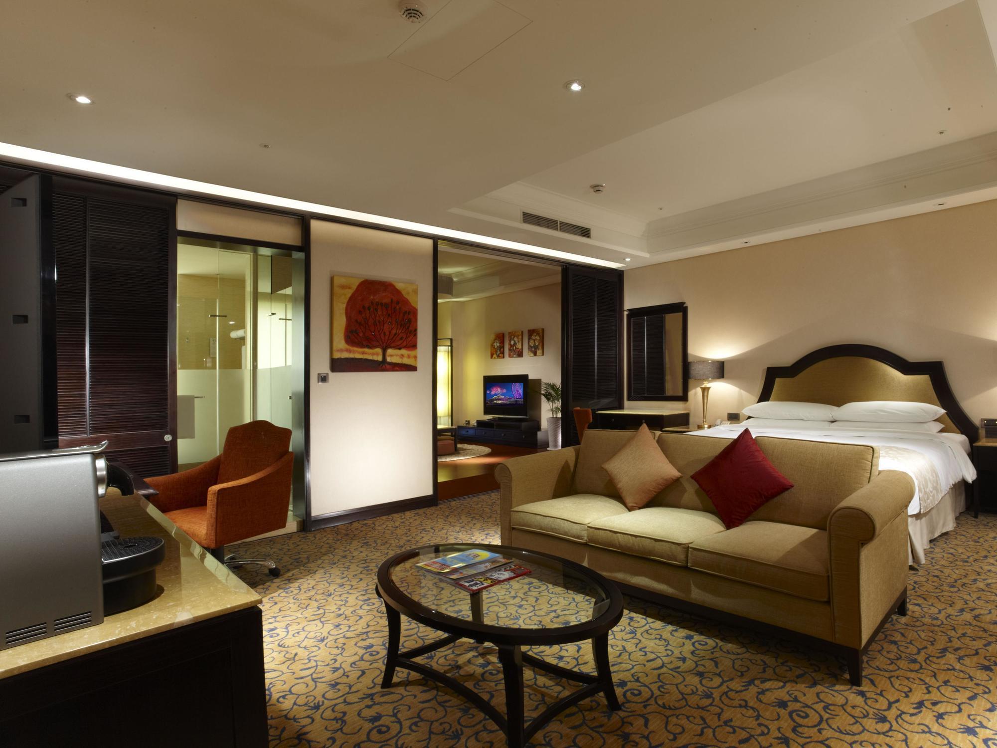 โรงแรมอี ดา รอยัล ต้าชู่ ภายนอก รูปภาพ A suite at the Shangri-La Hotel, Kuala Lumpur