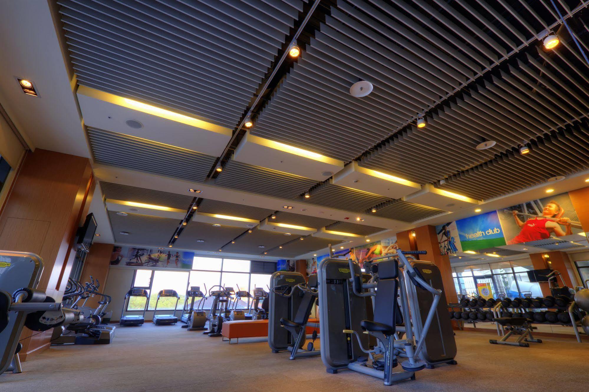 โรงแรมอี ดา รอยัล ต้าชู่ ภายนอก รูปภาพ The gym at the 101 Tower